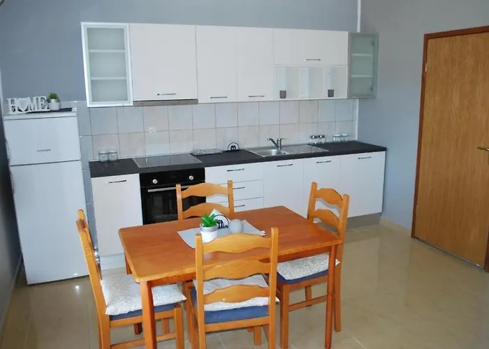 Gasthuis And By The Sea - 24083